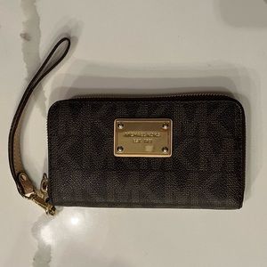 Michael Kors Wristlet